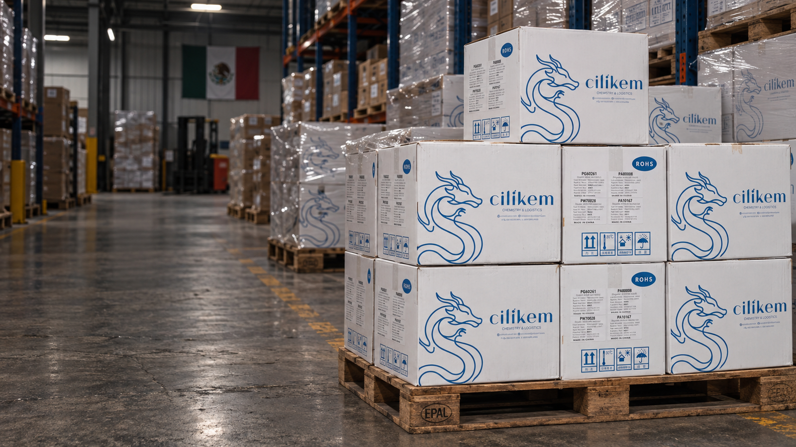 Cajas de recubrimientos Cilikem organizadas en una bodega